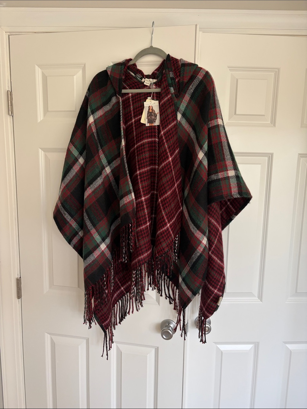 Women’s cape